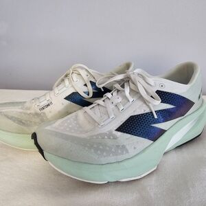 Mens New Balance Rebel Fuelcell Fantomfit V4 Running Shoes Size 10